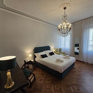 Appartement met Vijf Slaapkamers
